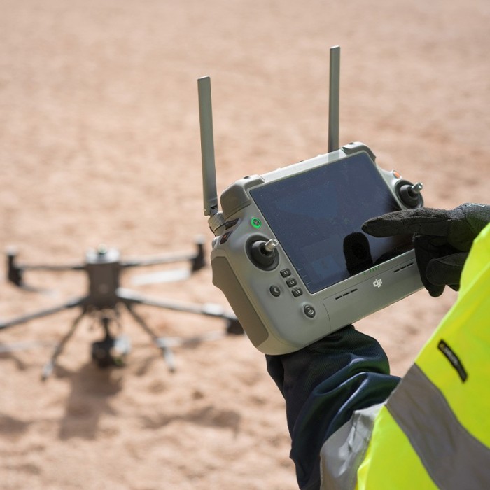 DJI Matrice 400 – Drone professionnel haute performance pour missions industrielles