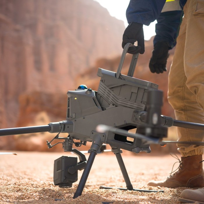 DJI Matrice 400 – Drone professionnel haute performance pour missions industrielles
